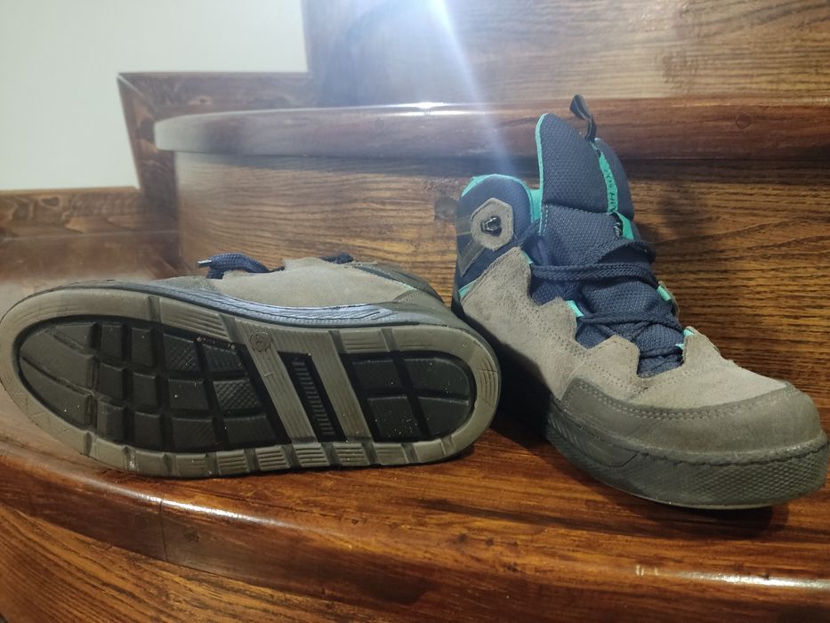 Черевики/ботінки  на хлопця 37 розмір,демісезонне