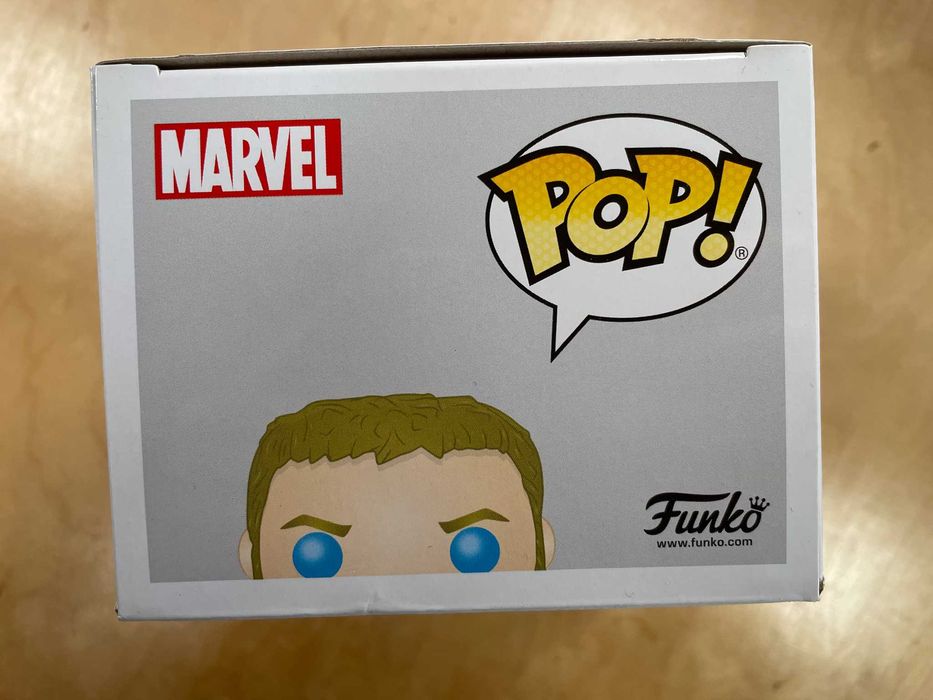 Funko pop Thor 335 Glow In The Dark SDCC Exclusive z protektorem