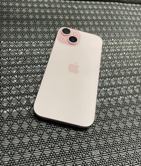 Продам айфон apple iphone 15 128gb icloud lock pink донор запчасти