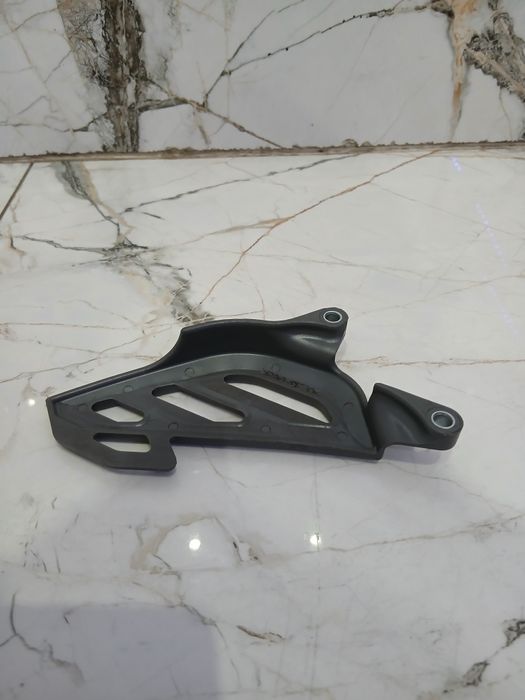 Osłona łańcucha napędowego  Yamaha WR450F WR 450 F 07/13r