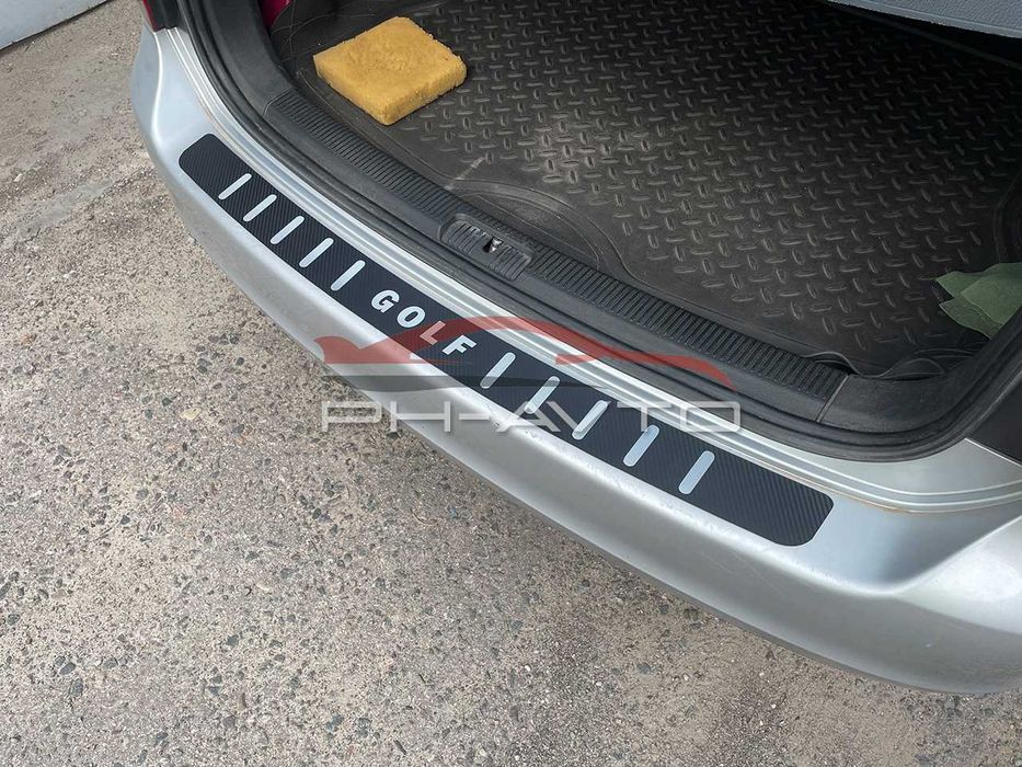 Накладка на задній бампер VW Golf 5 6 VI Combi Універсал Карбон