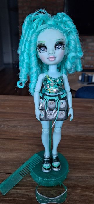 Lalka Berrie z kolekcji Shadow High