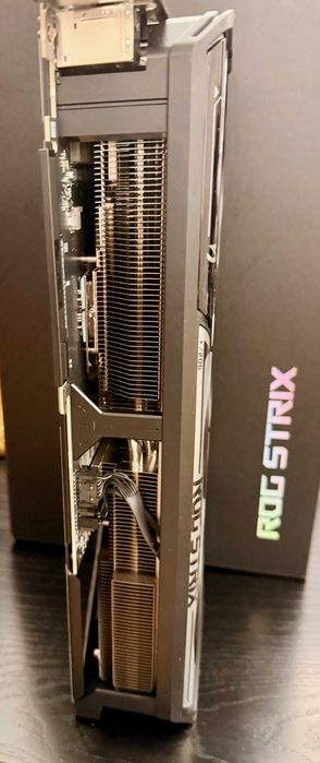 Asus Rog STRIX OC geforce rtx 5070ti 16gb gddr7 Placa de Vídeo
