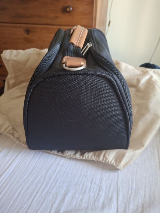 Necessaire de viagem grande, como novo