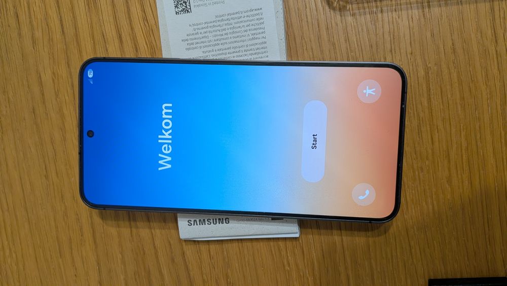 Samsung Galaxy  S24  5 G  / 8 + 256 GB dual -sim