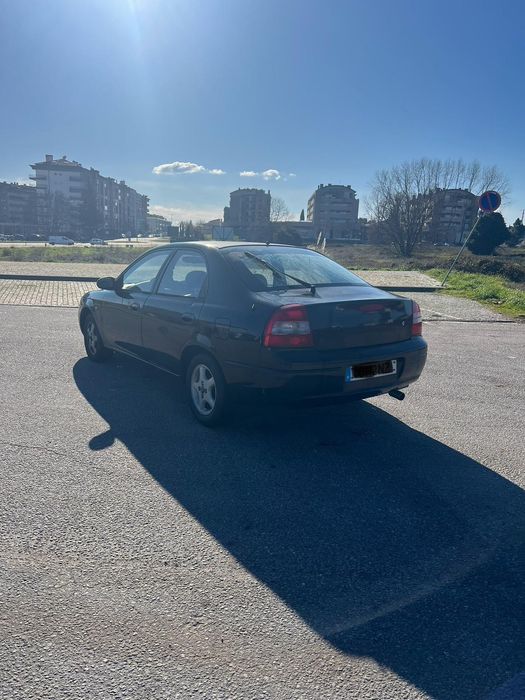 Kia shuma 1.6 gasolina com A/C