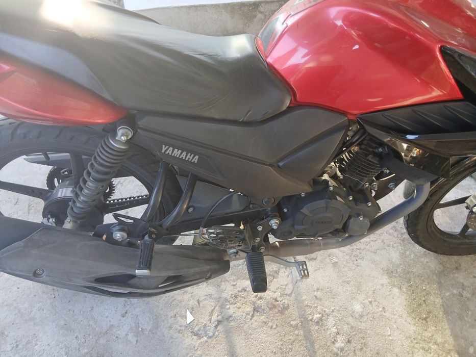 Vendo uma Yamaha  YS 125