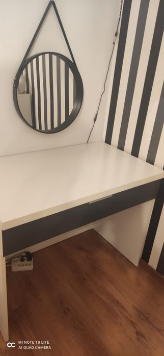 zestaw mebli pokojowych