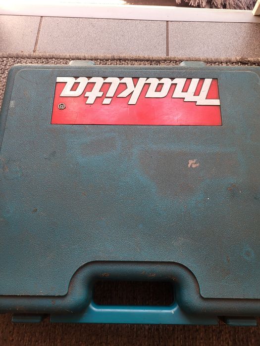 Wkrętarka  i zakretarka makita 18 v 2 akumulatory