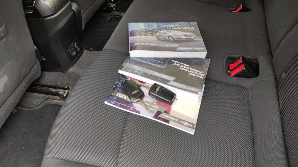 Продам власний Chevrolet Cruze у дуже хорошому стані.