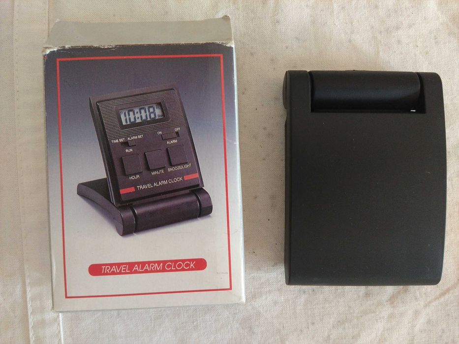 despertador digital de viagem