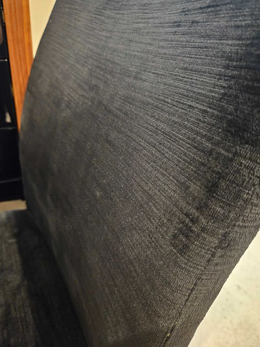 Game table with chairs64584684890497122