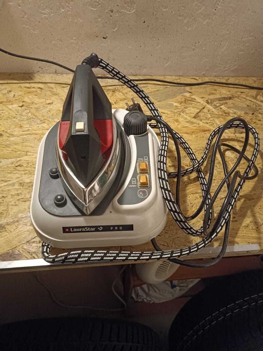 Generator pary / parownica (żelazko) LauraStar PRO