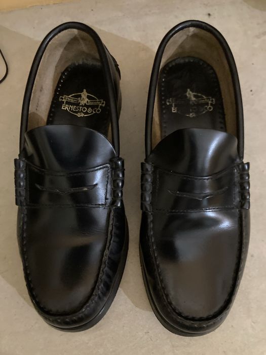 Sapatos pretos n 42 com sola em couro