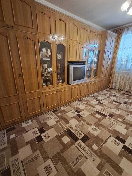 Продам 3х квартиру пр.Воронцова ,кирп.дом,гараж(гос.программа)
