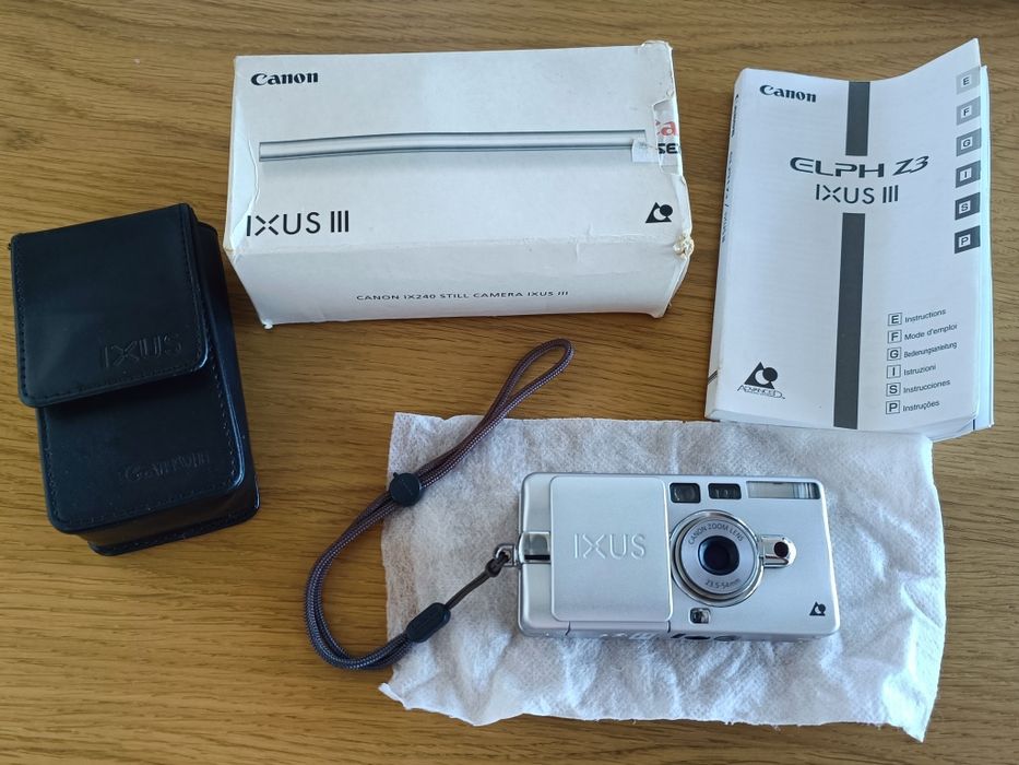 Máquina fotográfica Canon Ixus III