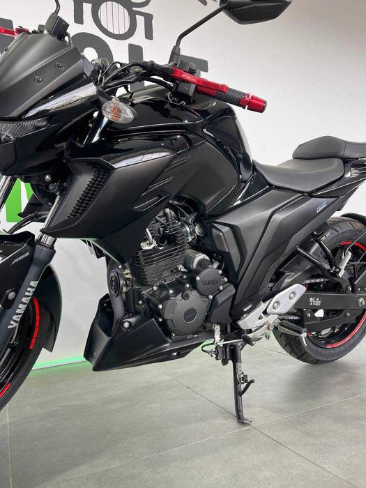 Мотоцикл Yamaha FZ25
