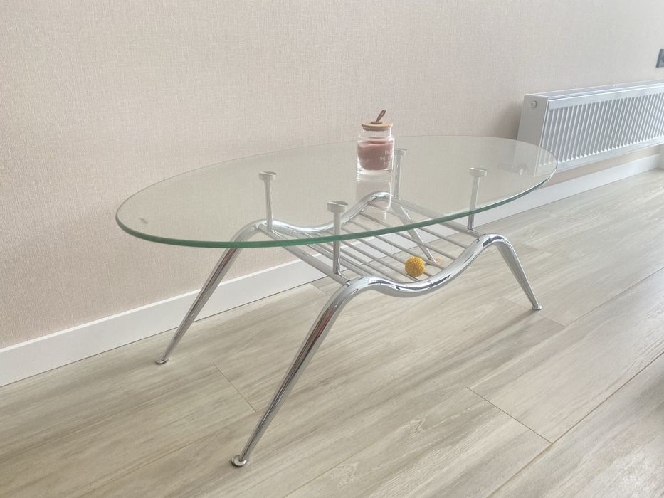 Журнальний столик