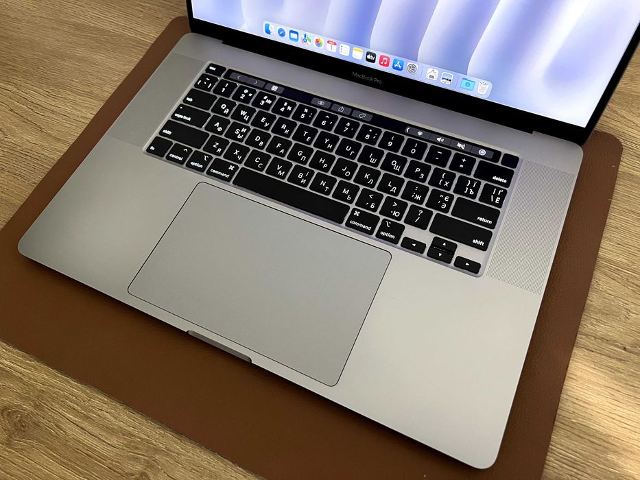 Apple MacBook Pro 16 (2019) Intel i9 1tb (16Gb) Space Gray (A2141)