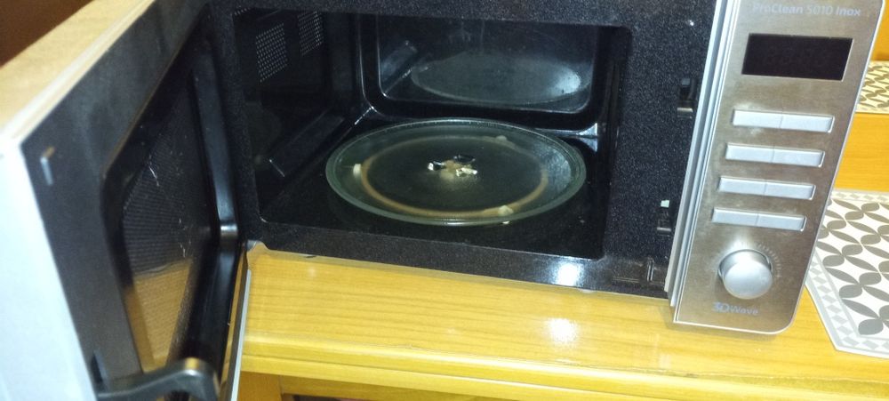 Micro ondas (com avaria)