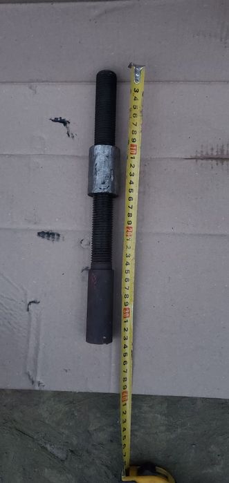 Гвинт з гайкою, Прес