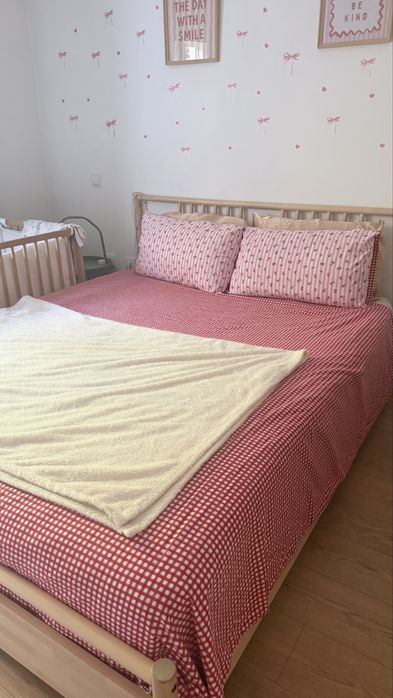 Cama e colchão Ikea 160x200