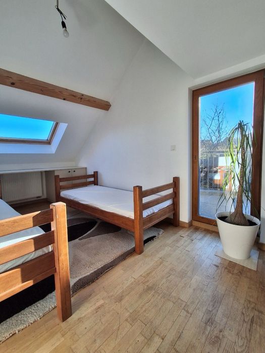 Оренда КЛАСНОГО КОМПАКТНОГО БУДИНКУ, двір, гараж, КАМІН, генератор,інв