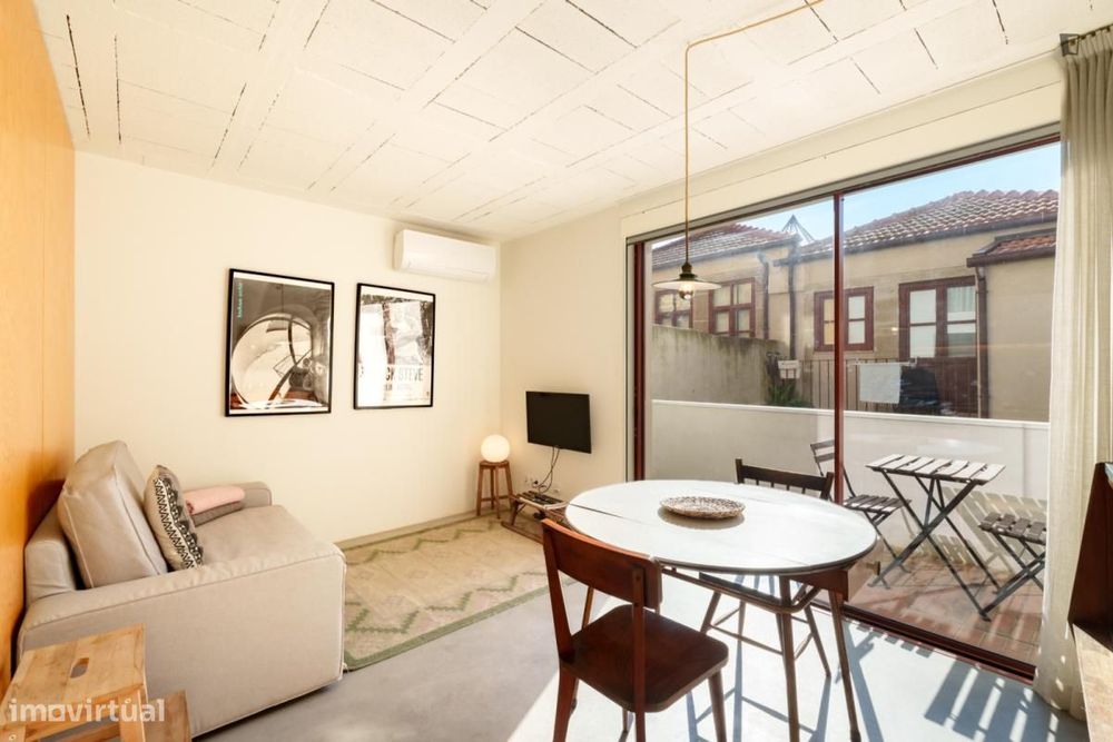 Apartamento com 1 quartos - localizado em Miragaia Porto