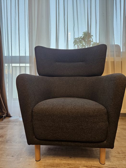 Fotel IKEA OSKARSHAMN. Fotel uszak, Gunnared czarnoszary