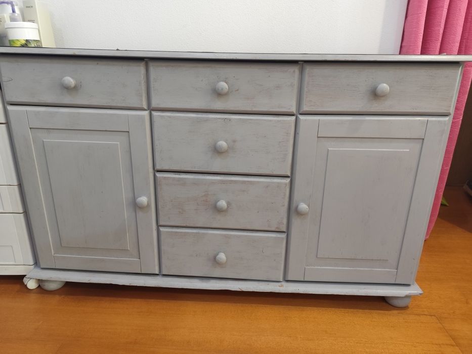 Vendo móvel disponível para Abrir