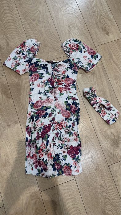 sukienka mini w kwiaty z Zary