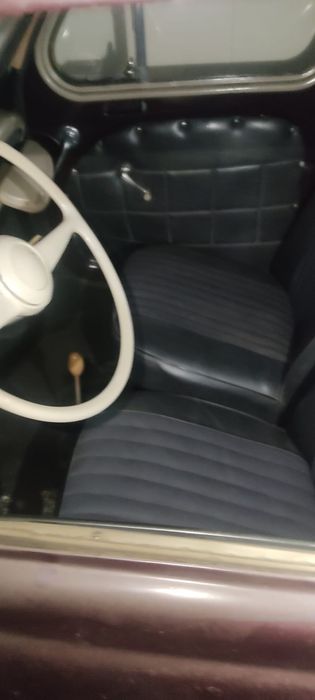 Carro Renault joaninha
