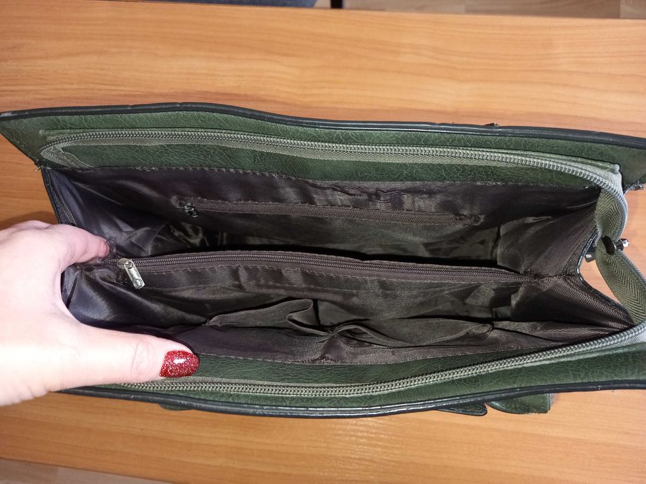 Сумка жіноча з якісної штучної шкіри