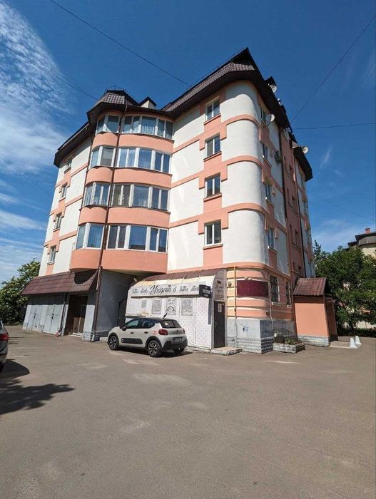 Продам 3х Казимира Любомирського, центр, біля парку Шевченка. + гараж