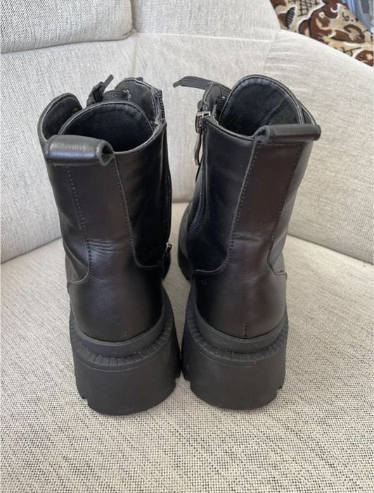 Черевики на байці