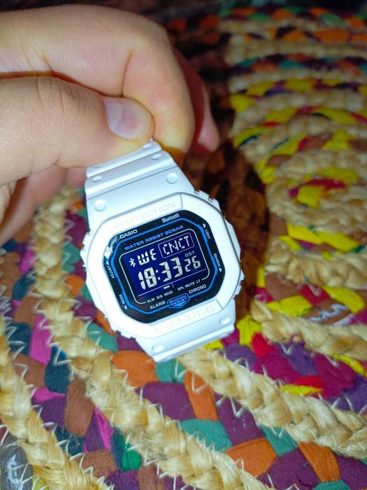 Casio G-SHOCK DW-5600SF-7ER Bluetooth - stan BDB!