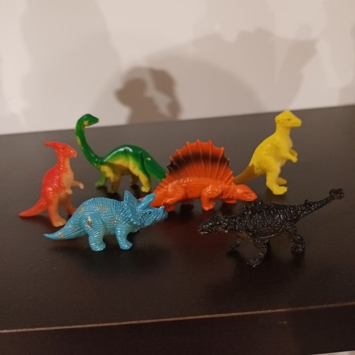 Ver fotos bonecos animais e dinosauros
