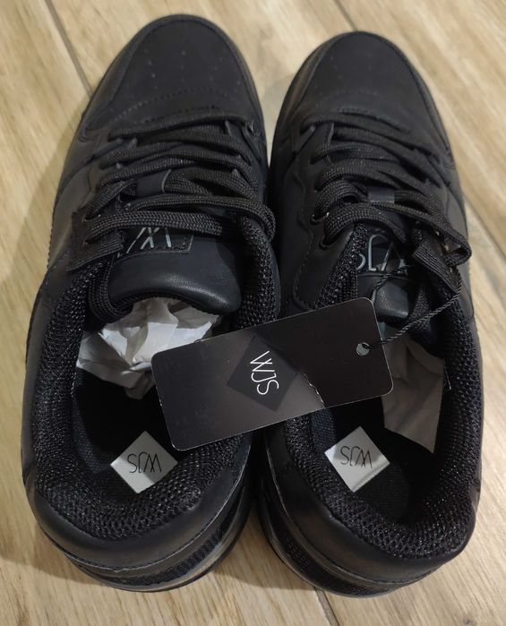 Buty Wojas. Nowe. 41