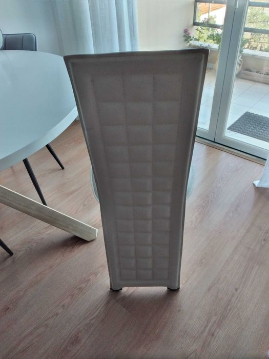 4 cadeiras sala/ cozinha em pele como novas