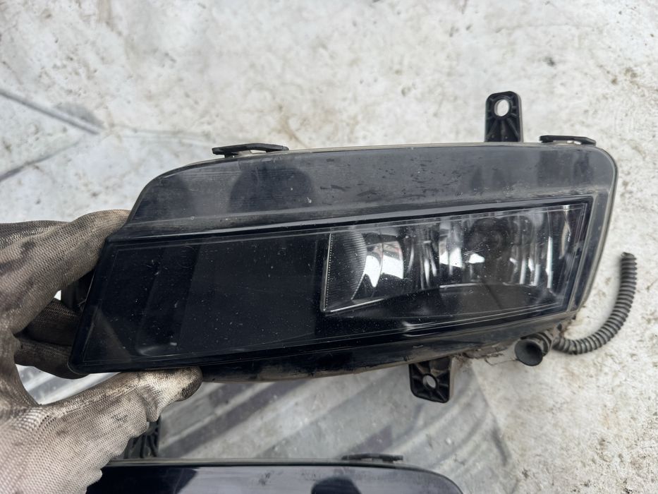 Туманка Гольф 7 галогенка противотуманки golf 7 дорест