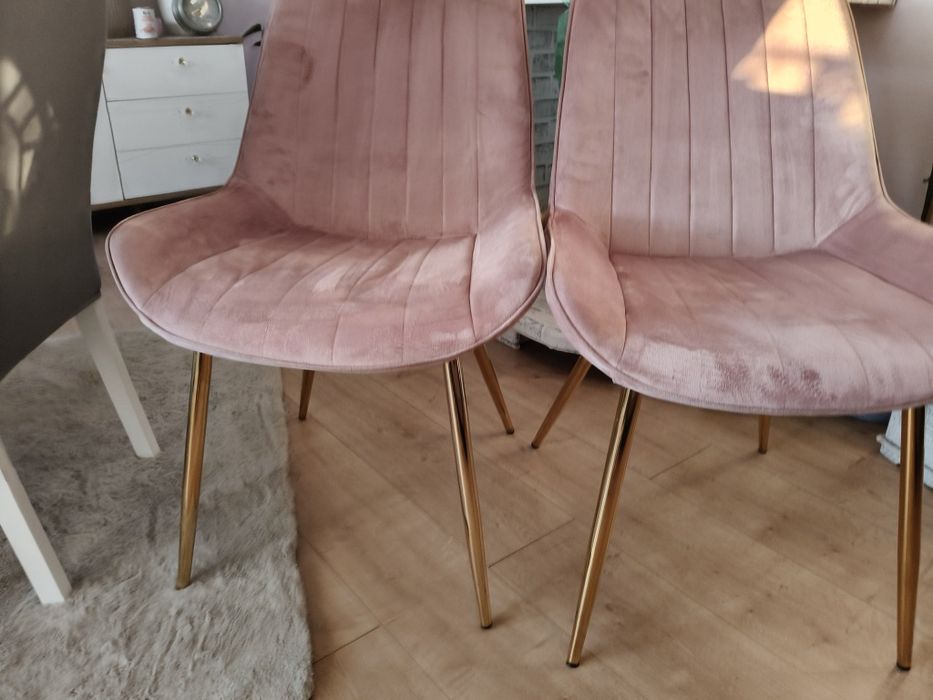 Krzesła 4 szt  używane