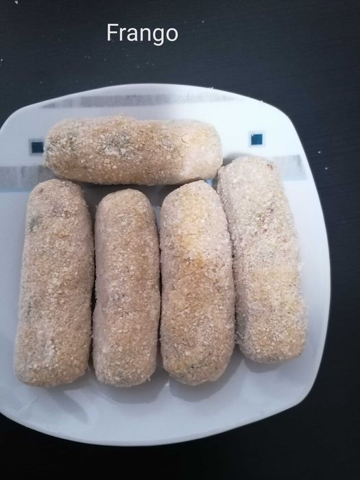 Croquetes carne e frango,bolinhas de queijo/bacon ,alheira/espinafres