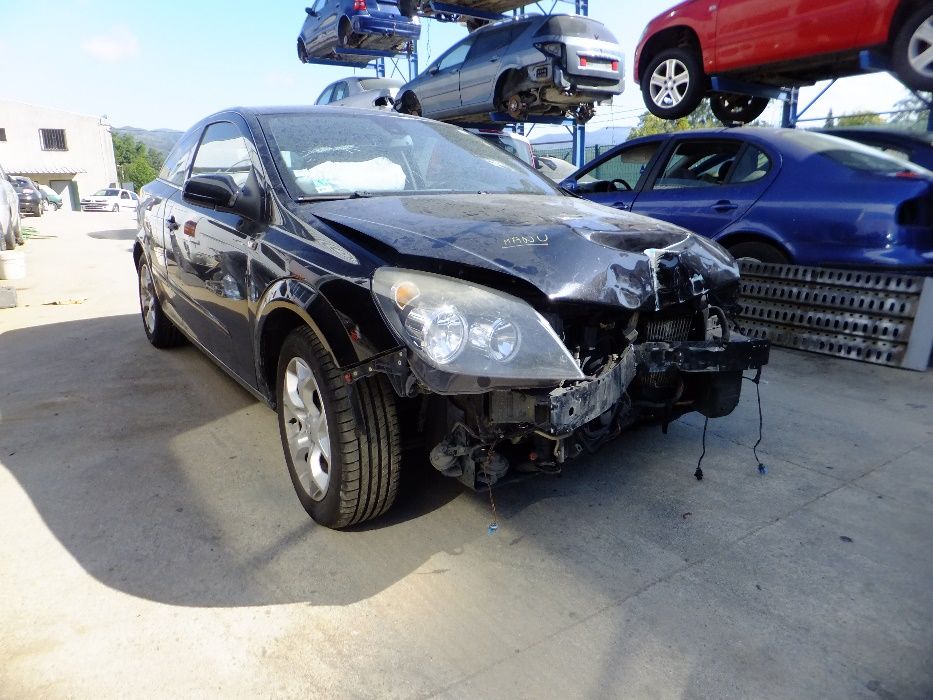 Opel Astra GTC 1.9 cdti 2010