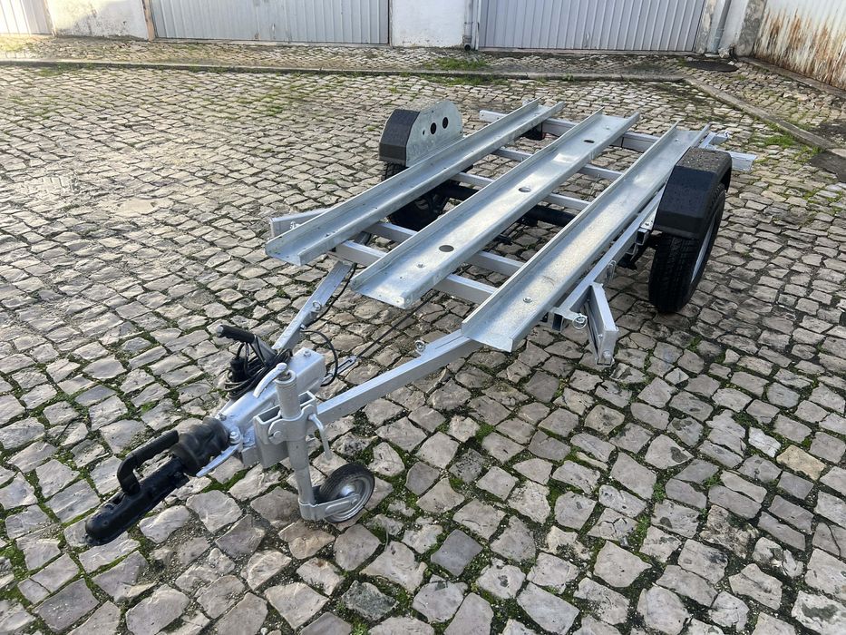 Atrelados Reboques Motas