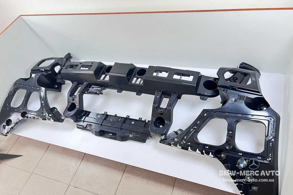 Кронштейн заднего бампера БМВ Х6 Е71 крепление бампера BMW X6 E71
