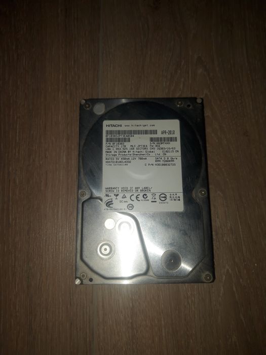 Жорсткий диск Hitachi 1TB
