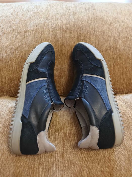 Кроссовки Ecco кожа  Индонезия