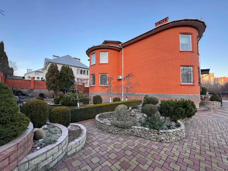 Продаж елітного будинку Півд.-Зах.район