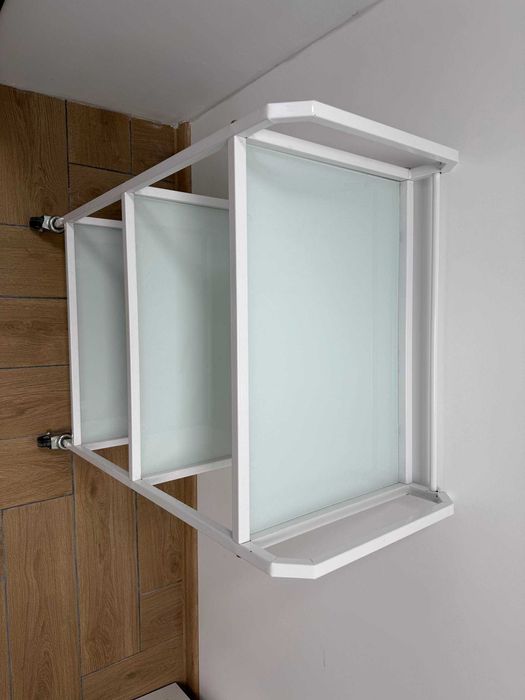 Візок косметологічний на колесах на три полиці 500х350х820мм, як новий