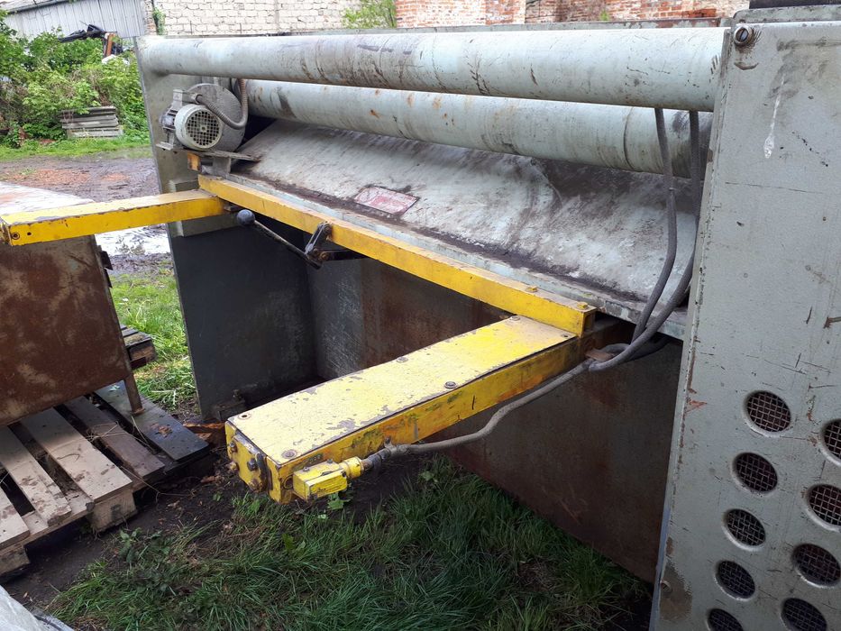 Nożyce gilotynowe Piesok NTC 200/4